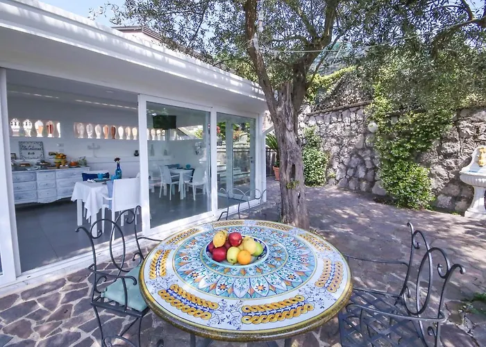 Costanza Sorrento Bed and Breakfast 4*